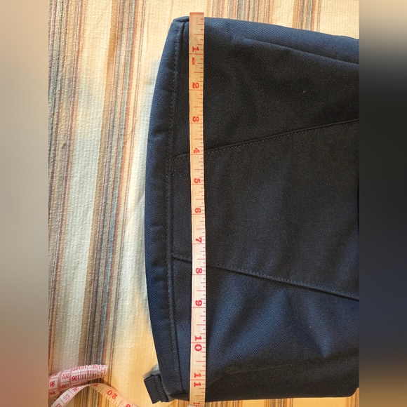 Laptot Notebook Backpack - Picture 5 of 6